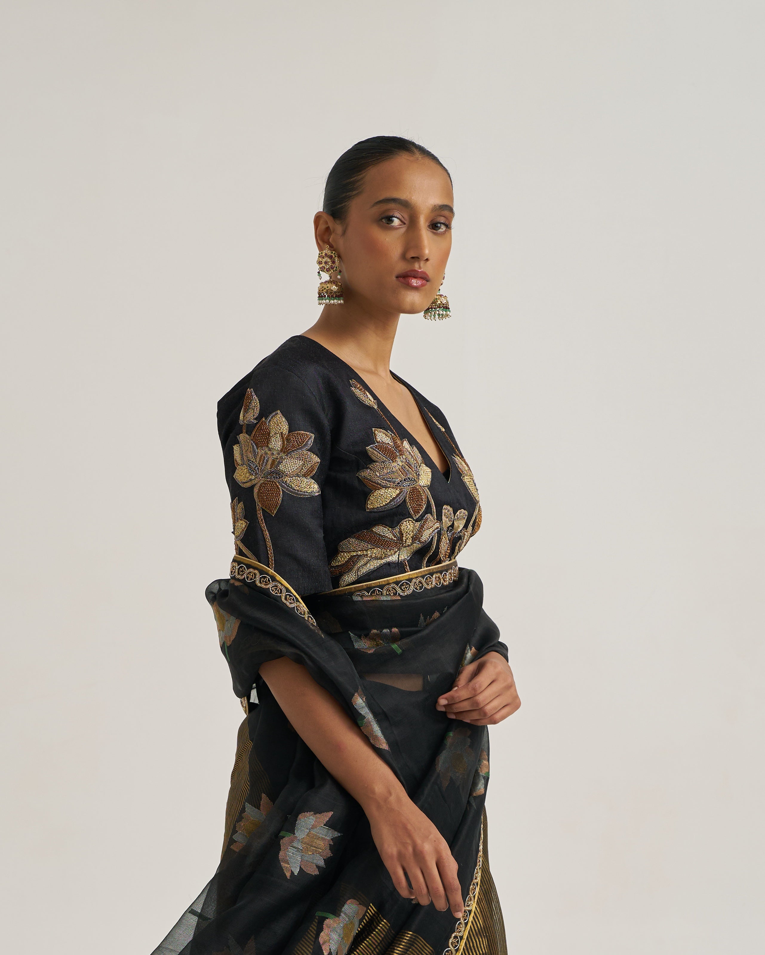 P A D M A _ B L A C K