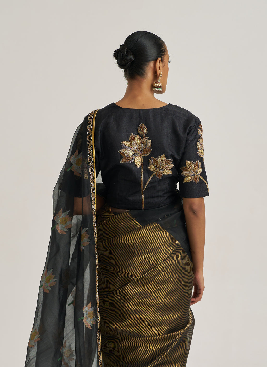 P A D M A _ B L A C K