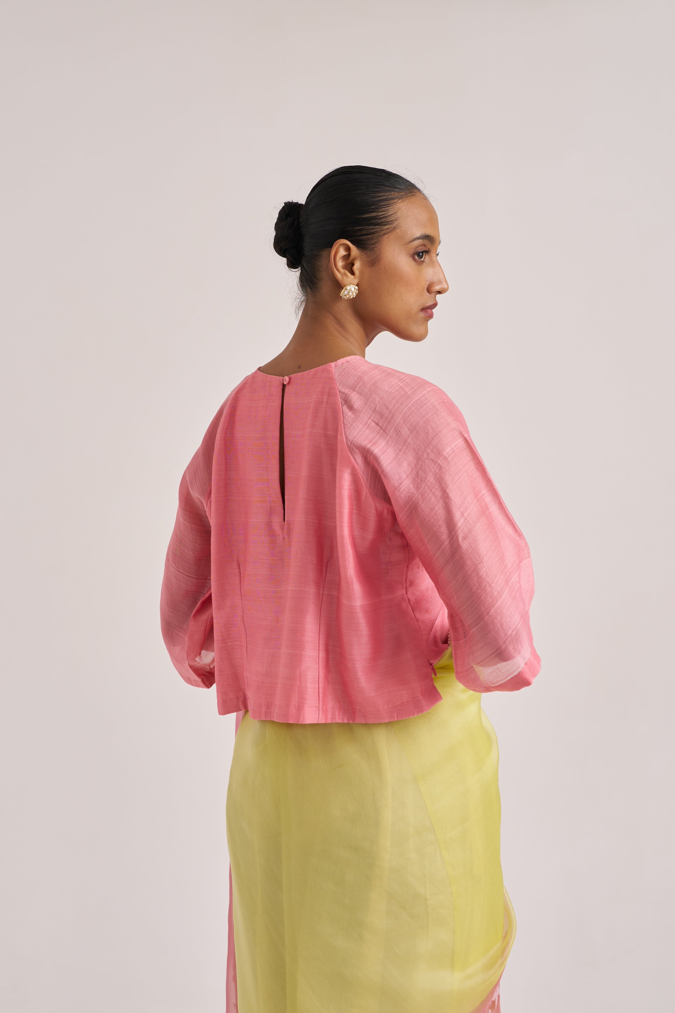 S W A R A _ P E A C H