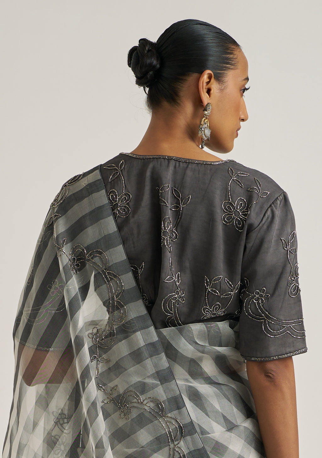 Y A M I N I _ G R E Y