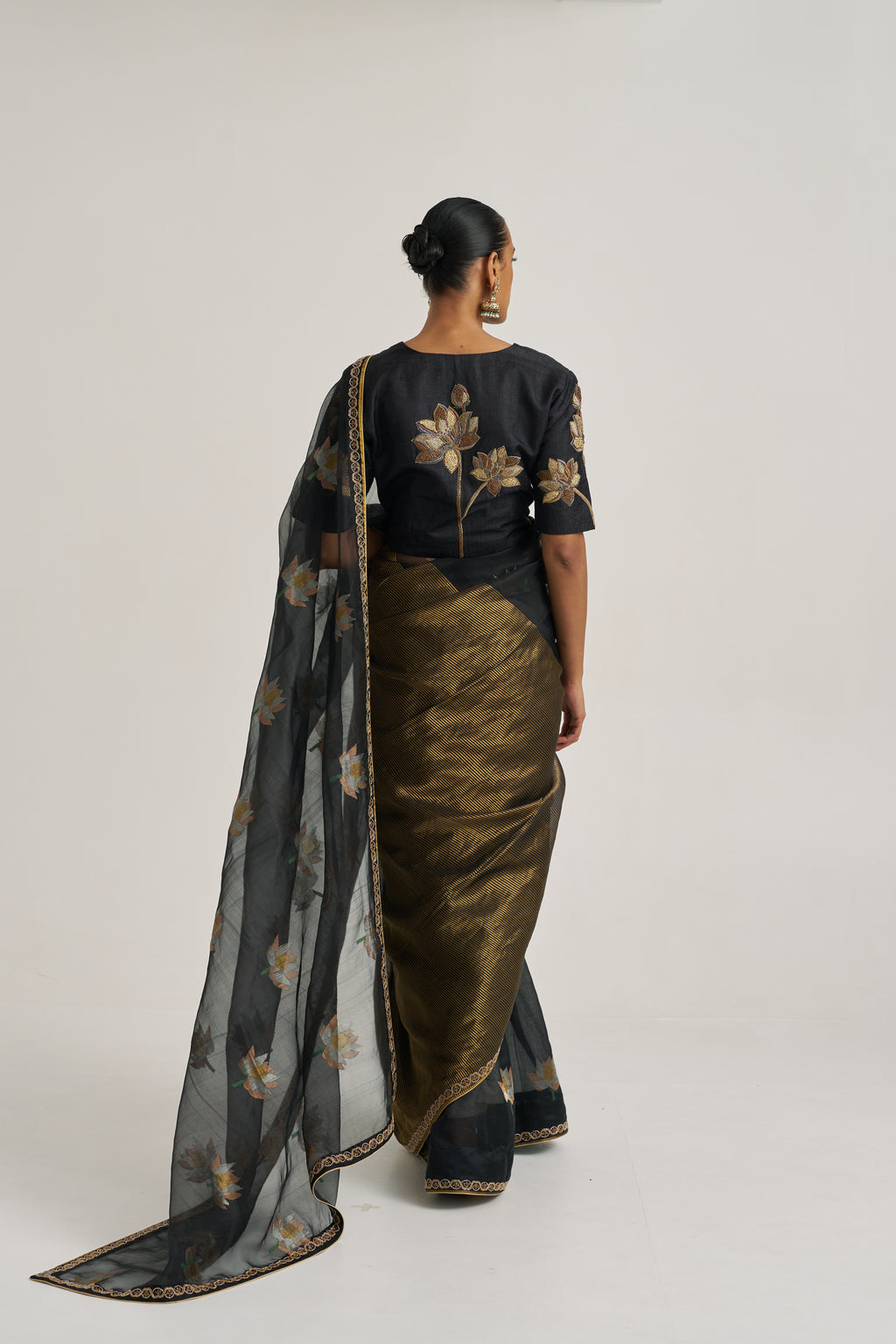 P A D M A__B  L A C K