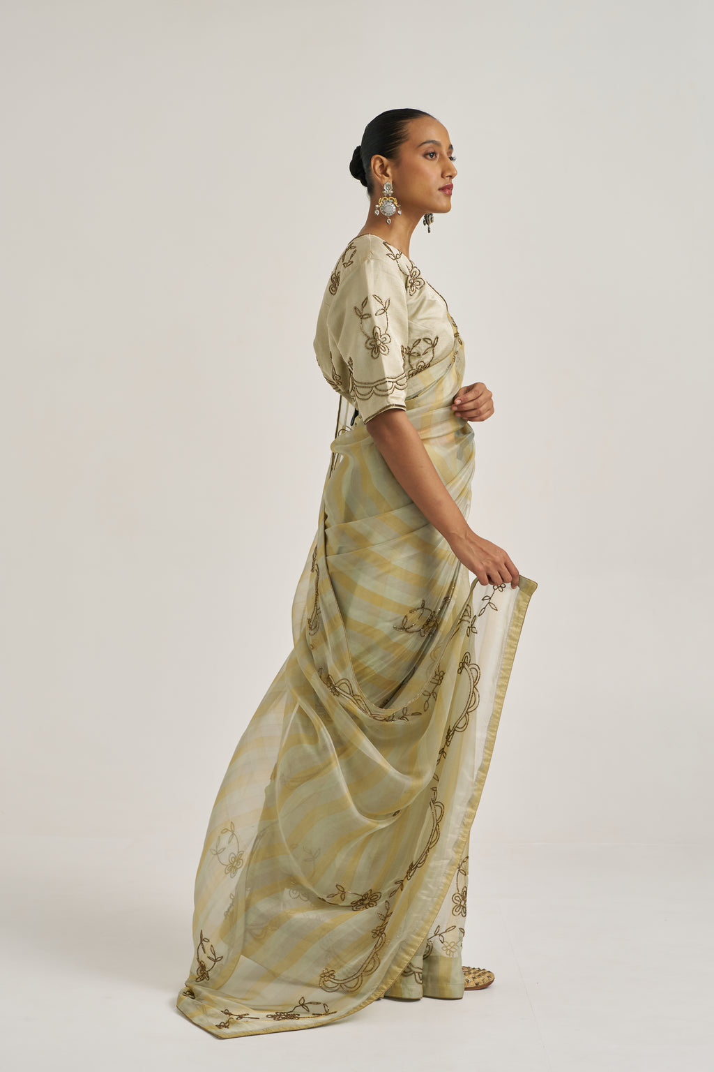 Y A M I N I__G O L D